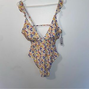 Shade and shore Size L 1 peice bathing suit flower patterned new with tags